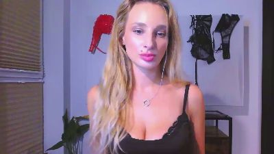 MarilynBeauty live cam on Cam4