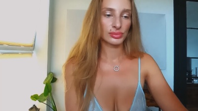 MarilynBeauty live cam on Cam4