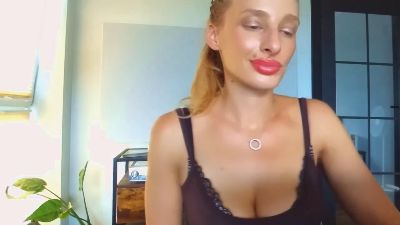 MarilynBeauty live cam on Cam4