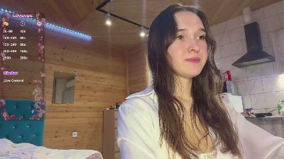 MarilynSapara live cam on Cam4