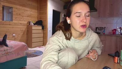 MarilynSapara live cam on Cam4