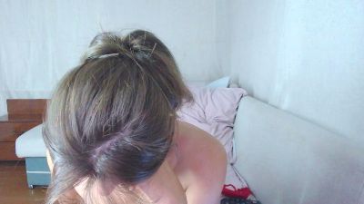 Marina1995 live cam on Cam4