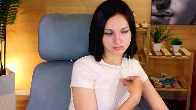 MarinaYannotti live cam on Cam4