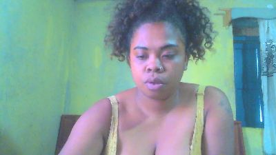 MarinahSexy4 live cam on Cam4