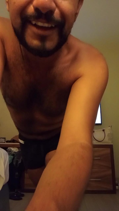 Mario2353 live cam on Cam4