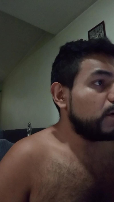 Mario2353 live cam on Cam4