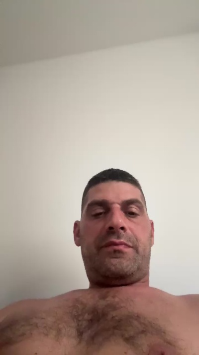 Mario4you82 live cam on Cam4