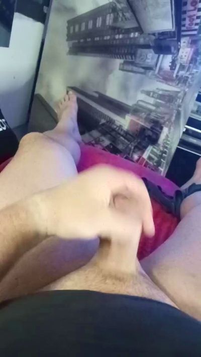 Mario8521 live cam on Cam4