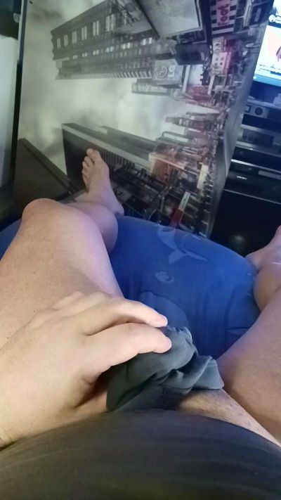 Mario8521 live cam on Cam4