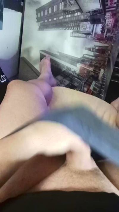 Mario8521 live cam on Cam4