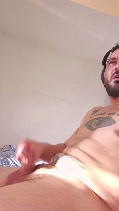 MarioRelentless live cam on Cam4