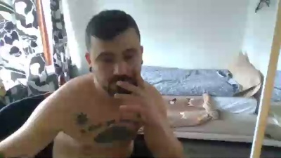 MarioRelentless live cam on Cam4
