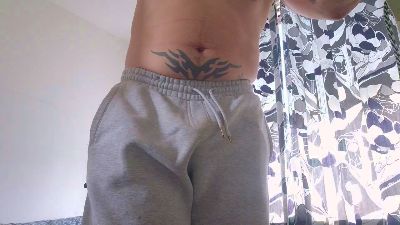 MarioRelentless live cam on Cam4