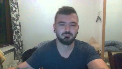 MarioRelentless live cam on Cam4