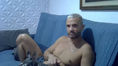 Mariokurt live cam on Cam4