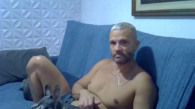 Mariokurt live cam on Cam4