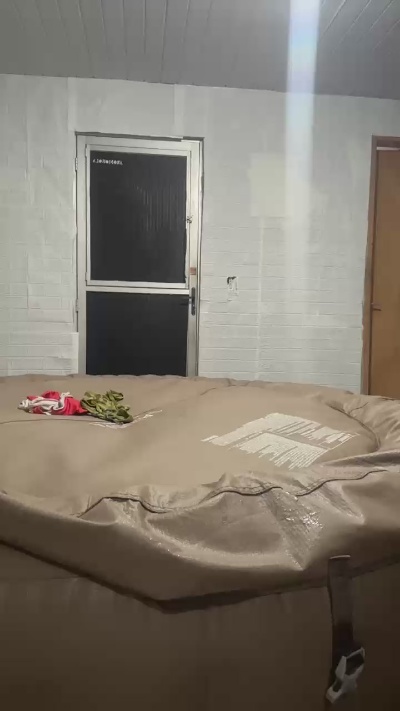 Mariokurt live cam on Cam4