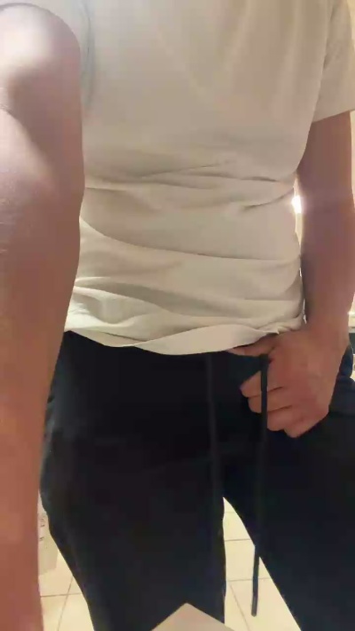 Mariolibero1 live cam on Cam4