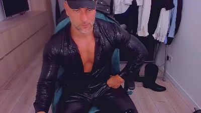 MarisMuscle live cam on Cam4