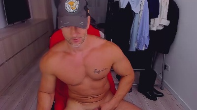 MarisMuscle live cam on Cam4