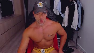 MarisMuscle live cam on Cam4