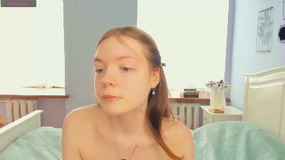 MarivelBelgrade live cam on Cam4