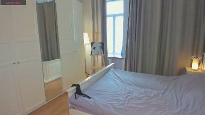 MarivelBelgrade live cam on Cam4