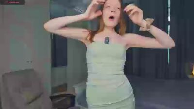 MarivelBelgrade live cam on Cam4