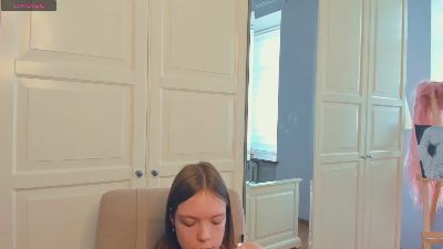 MarivelBelgrade live cam on Cam4