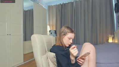 MarivelBelgrade live cam on Cam4