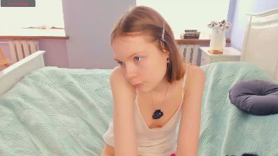 MarivelBelgrade live cam on Cam4