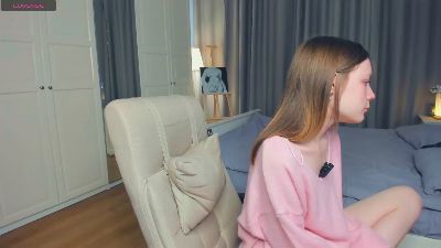 MarivelBelgrade live cam on Cam4
