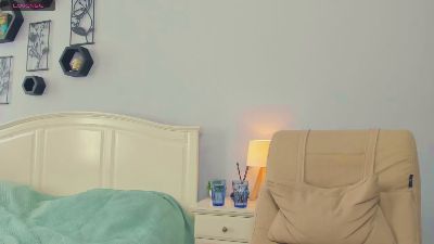 MarivelBelgrade live cam on Cam4