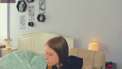 MarivelBelgrade live cam on Cam4