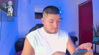 Markbrown1 live cam on Cam4