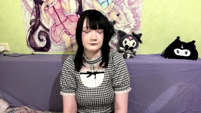 MarlenLevien live cam on Cam4