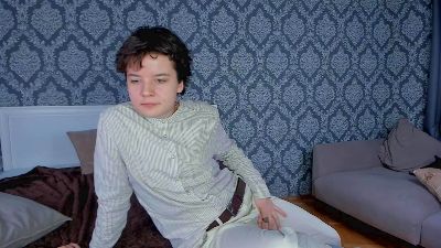 Marlow_Vixen live cam on Cam4