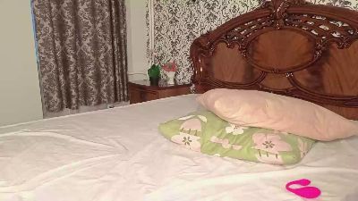Marlow_Vixen live cam on Cam4