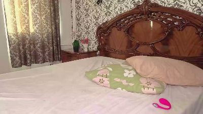 Marlow_Vixen live cam on Cam4