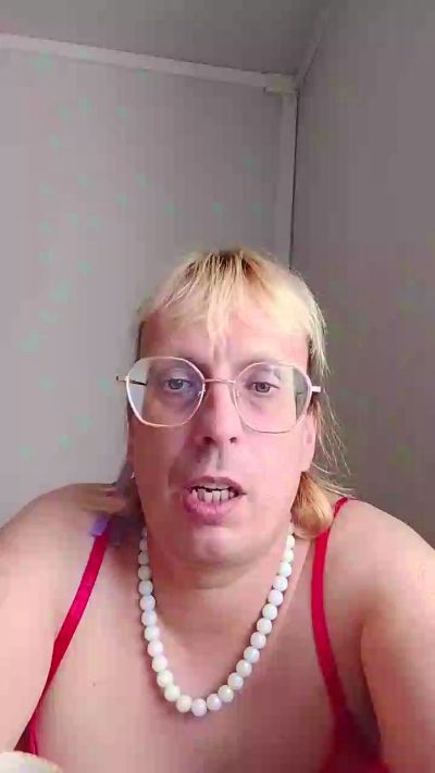 Martatrans live cam on Cam4
