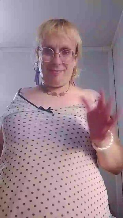 Martatrans live cam on Cam4