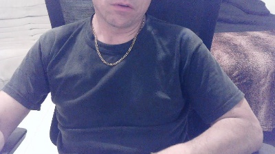 Martin25252525 live cam on Cam4