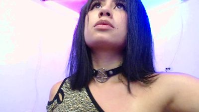 Martina301 live cam on Cam4