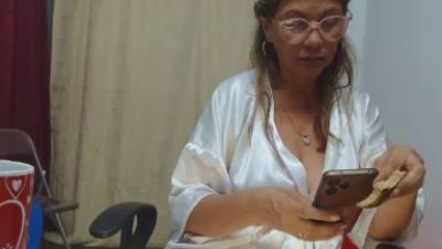 Martina_Iguazu live cam on Cam4