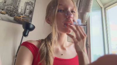 MarvaHelland live cam on Cam4