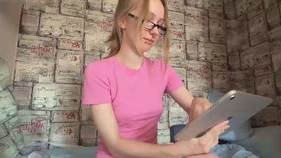 MarvaHelland live cam on Cam4