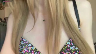 MarvaHelland live cam on Cam4