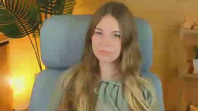MarvaKesten live cam on Cam4