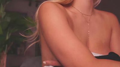 MaryHols live cam on Cam4