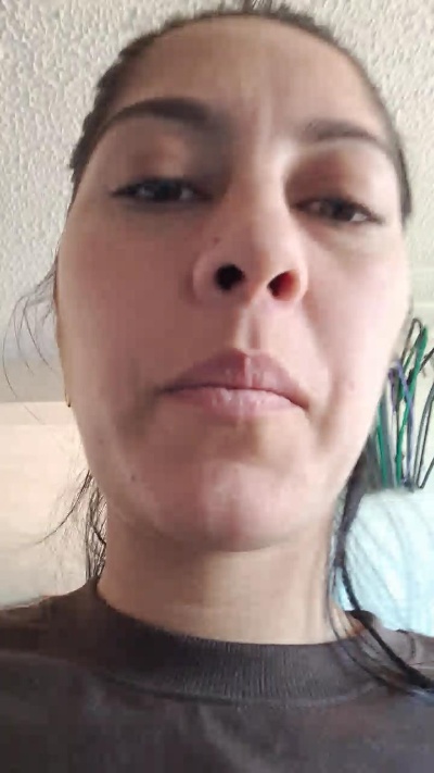 Masbandida553 live cam on Cam4